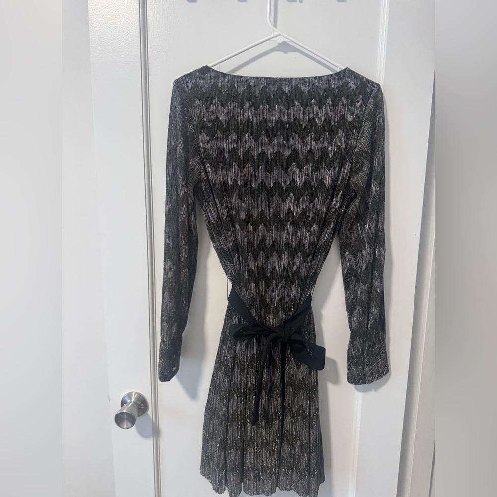 Banana Republic Metallic Gold Silver Chevron Dress Size 6